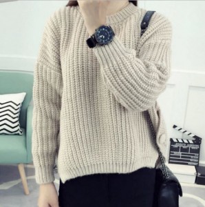 Best Oversized Knit Sweaters for Women in Pakistan